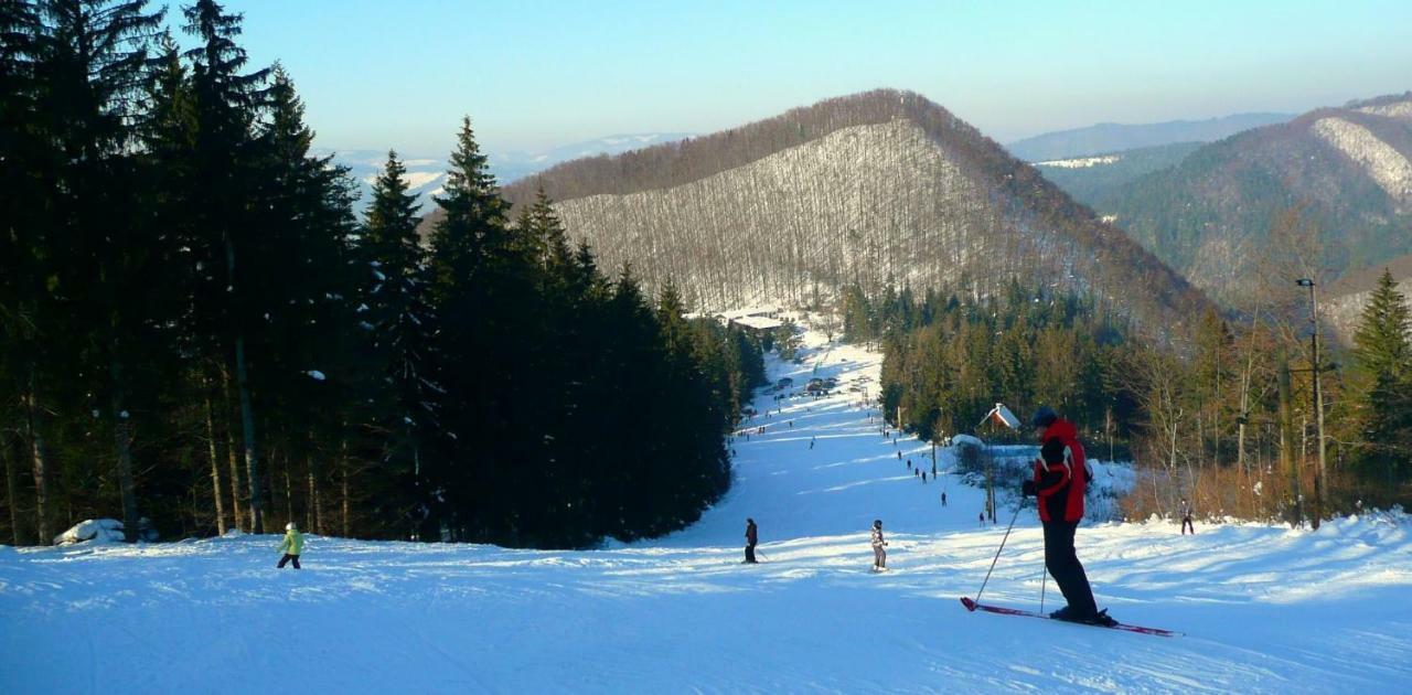 Chalet Velke Ostre Radola エクステリア 写真